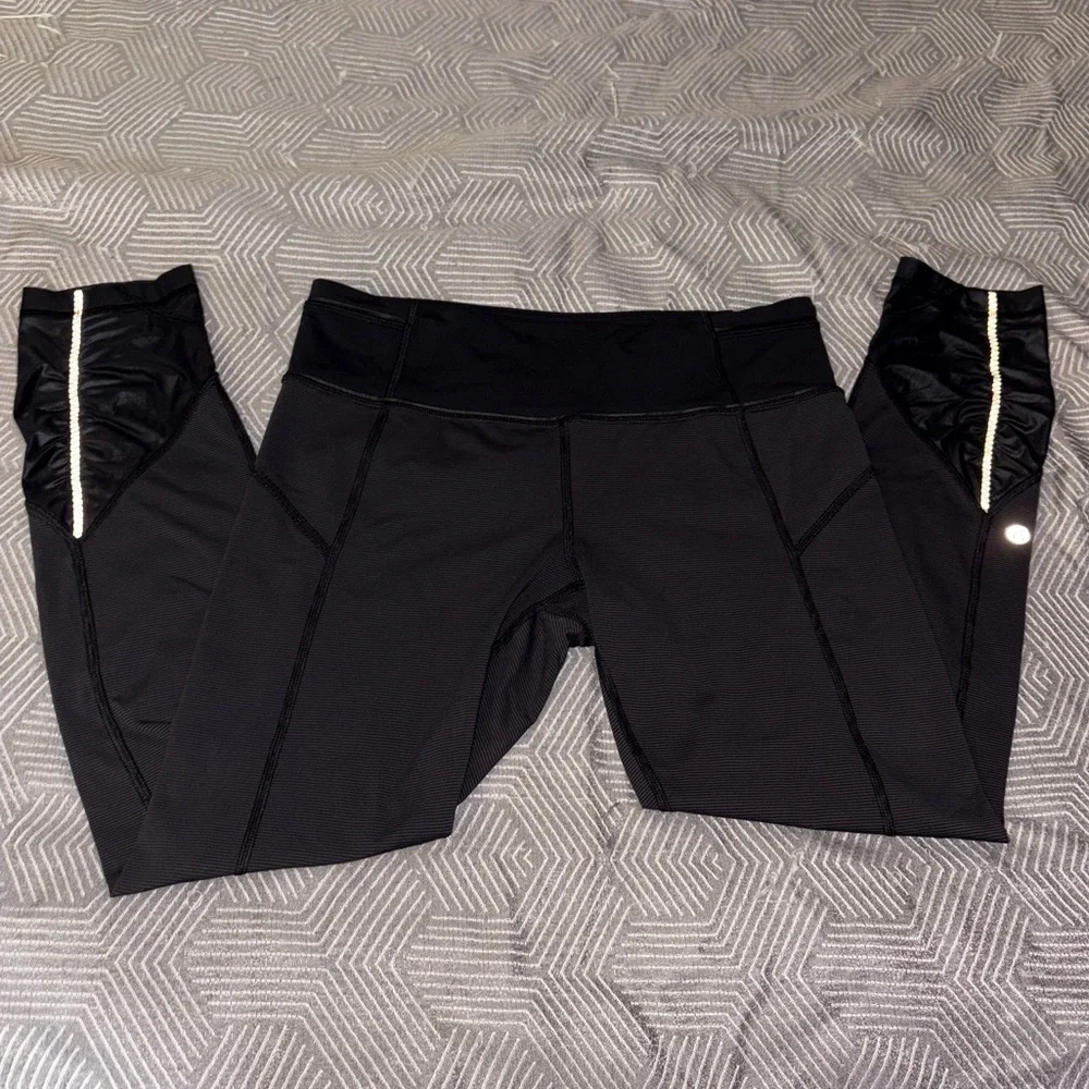 Lululemon Black Speed Tight Leggings Ruffle / Rouching